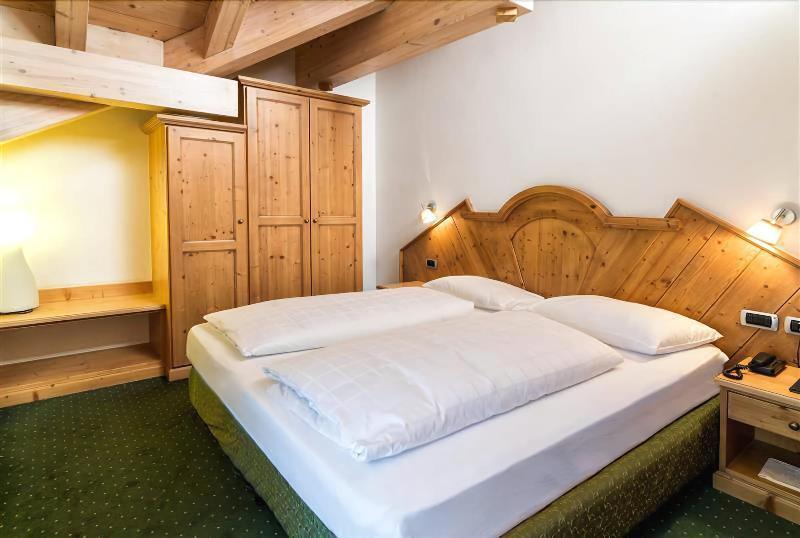 Leading Relax Hotel Maria Moena Bagian luar foto