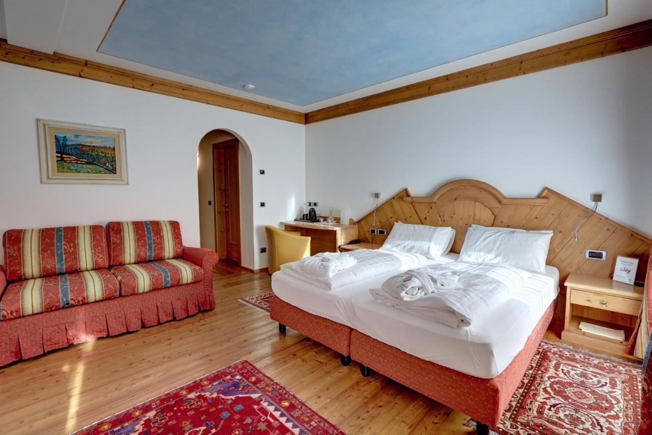 Leading Relax Hotel Maria Moena Bagian luar foto