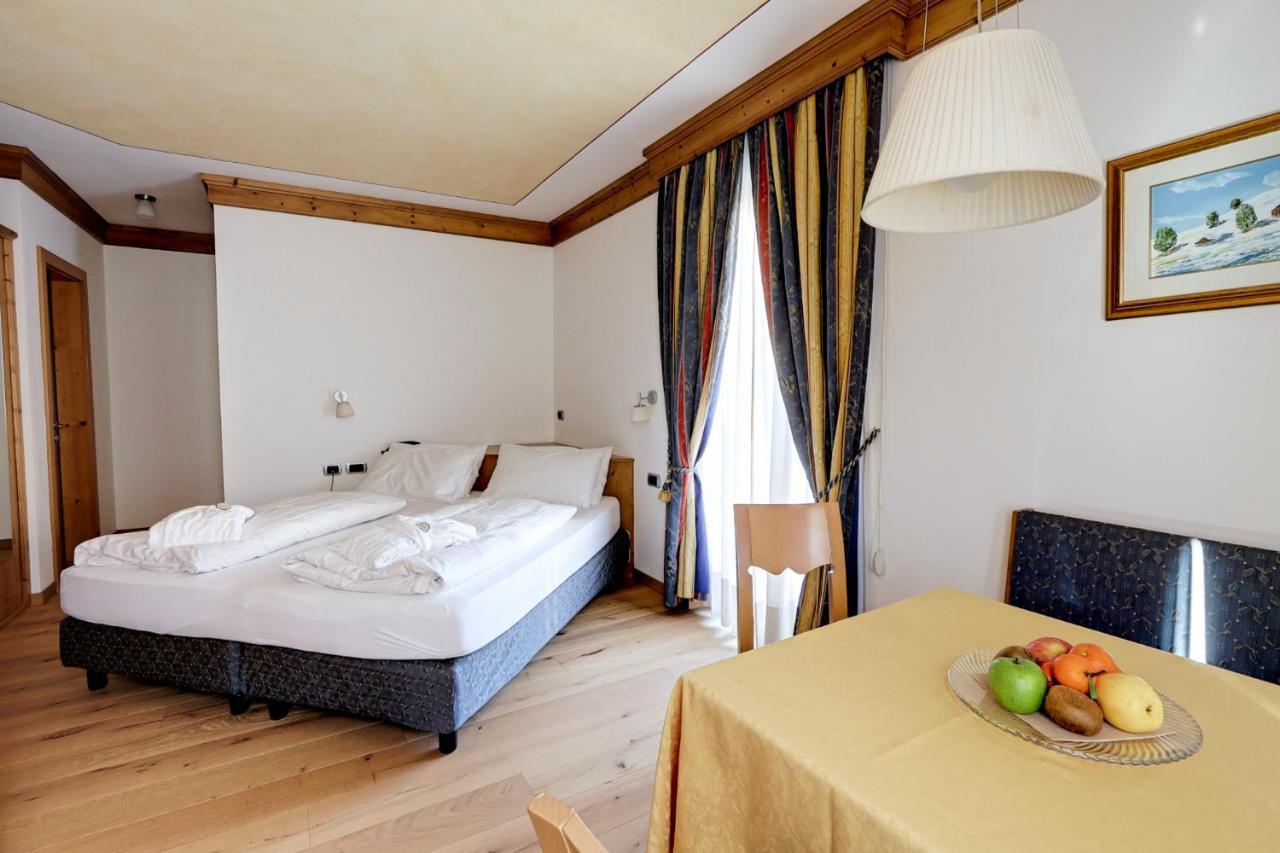 Leading Relax Hotel Maria Moena Bagian luar foto