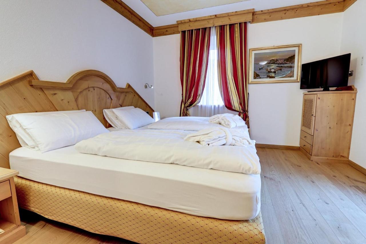 Leading Relax Hotel Maria Moena Bagian luar foto