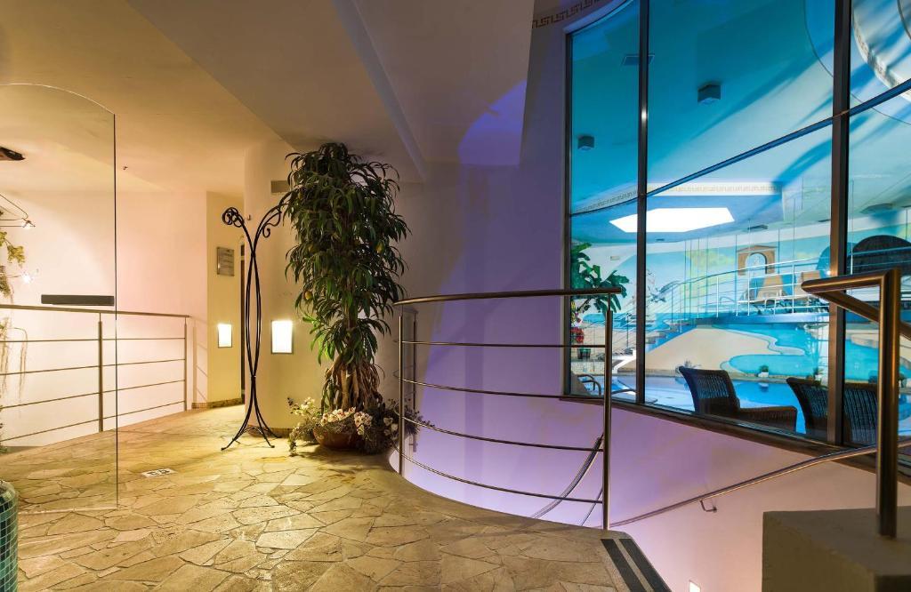 Leading Relax Hotel Maria Moena Bagian luar foto